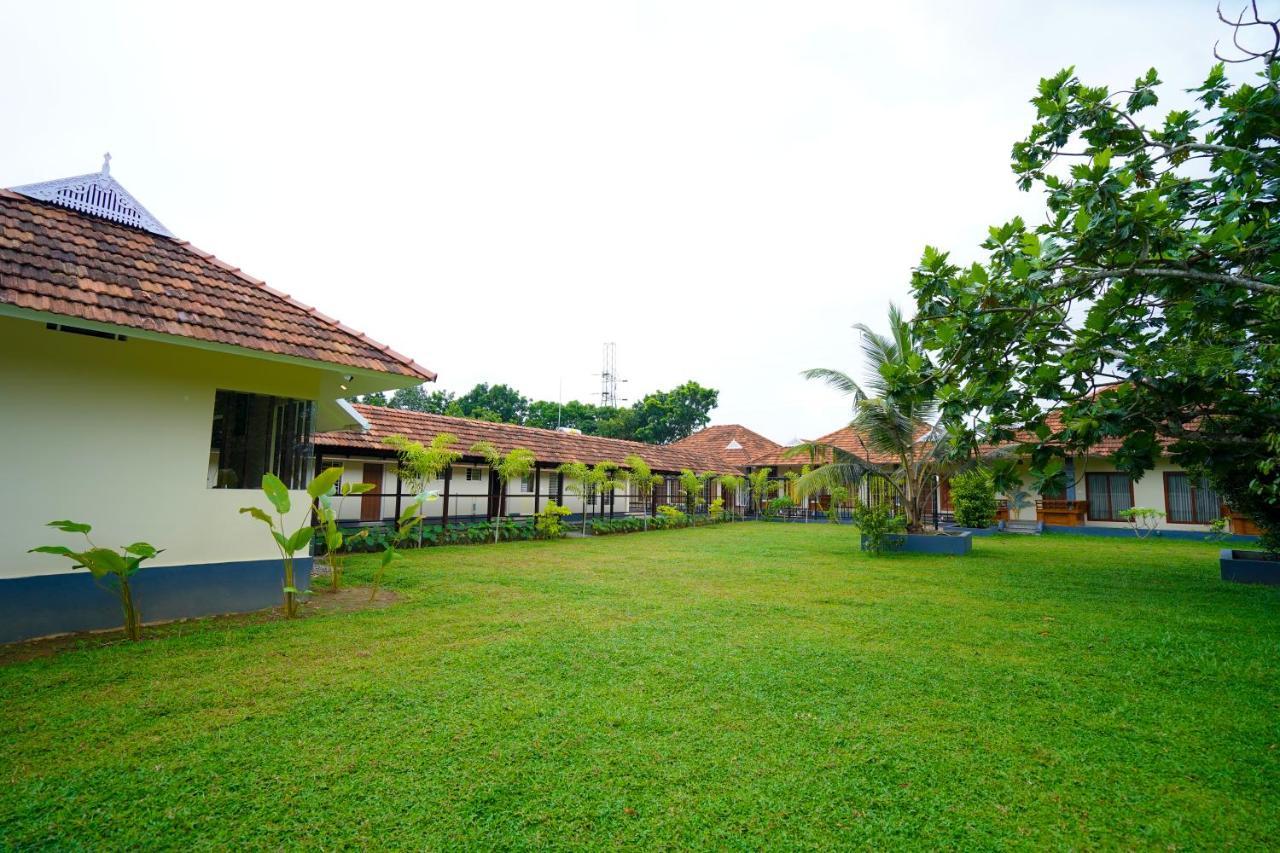 Kottackal Nature Inn Недумбассери Экстерьер фото